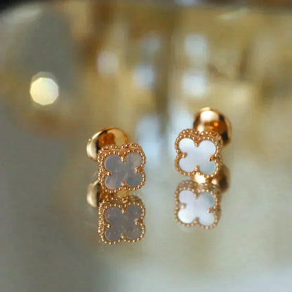 [Resenly Jewelry] クローバー ミニ 9.5MM ホワイトマザーオブパール ピアス