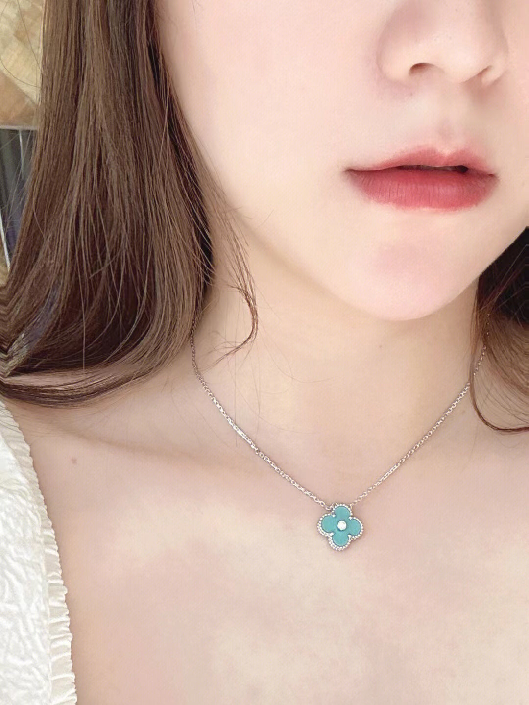 [Resenly Jewelry]クローバー 1 ダイヤモンド ライトブルー シルバーネックレス