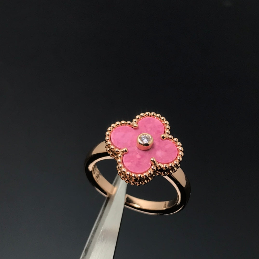 {"[Resenly Jewelry]CLOVER RHODONITE ROSE GOLD RING": "[Resenly Jewelry] クローバー ロードナイト ローズゴールド リング"}