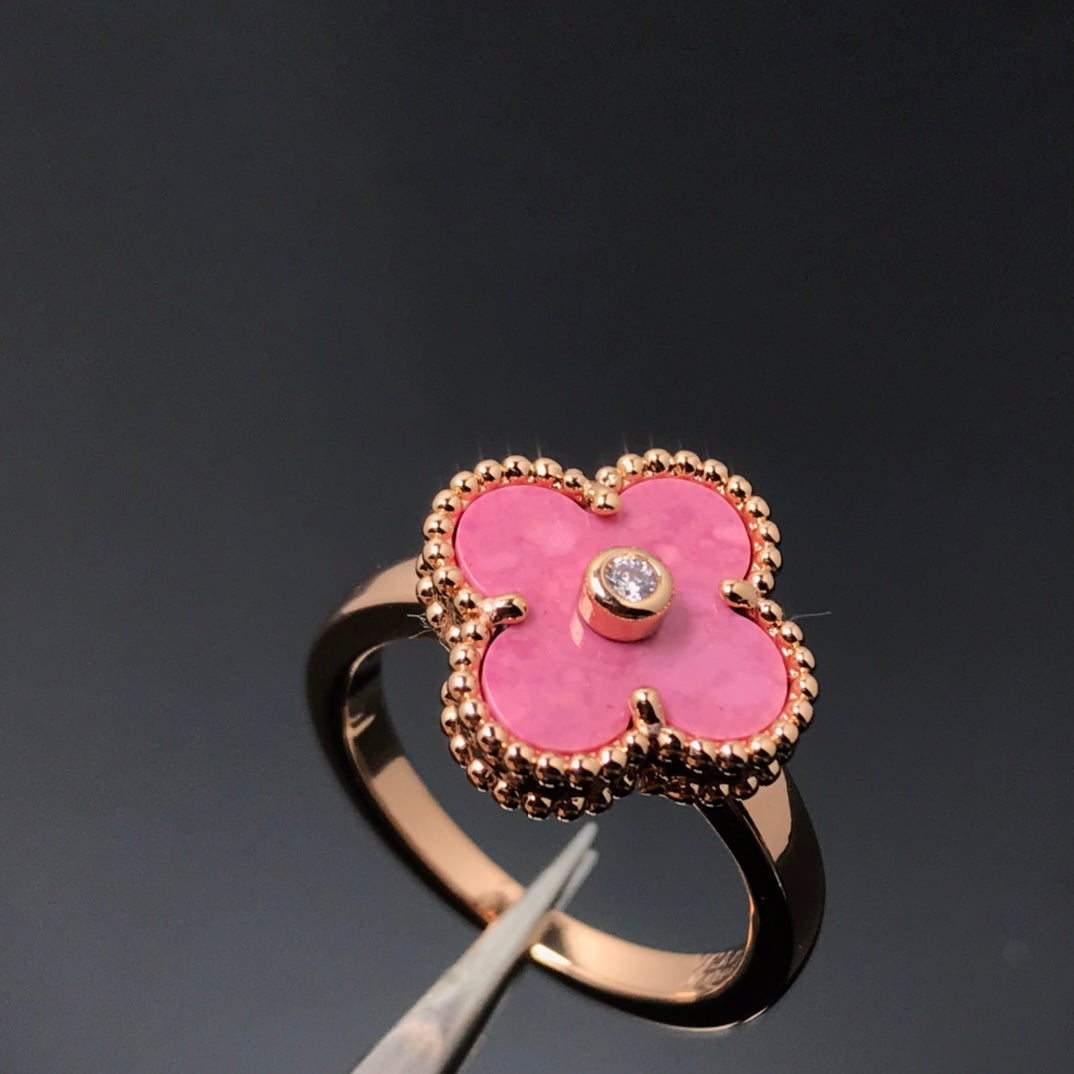 {"[Resenly Jewelry]CLOVER RHODONITE ROSE GOLD RING": "[Resenly Jewelry] クローバー ロードナイト ローズゴールド リング"}