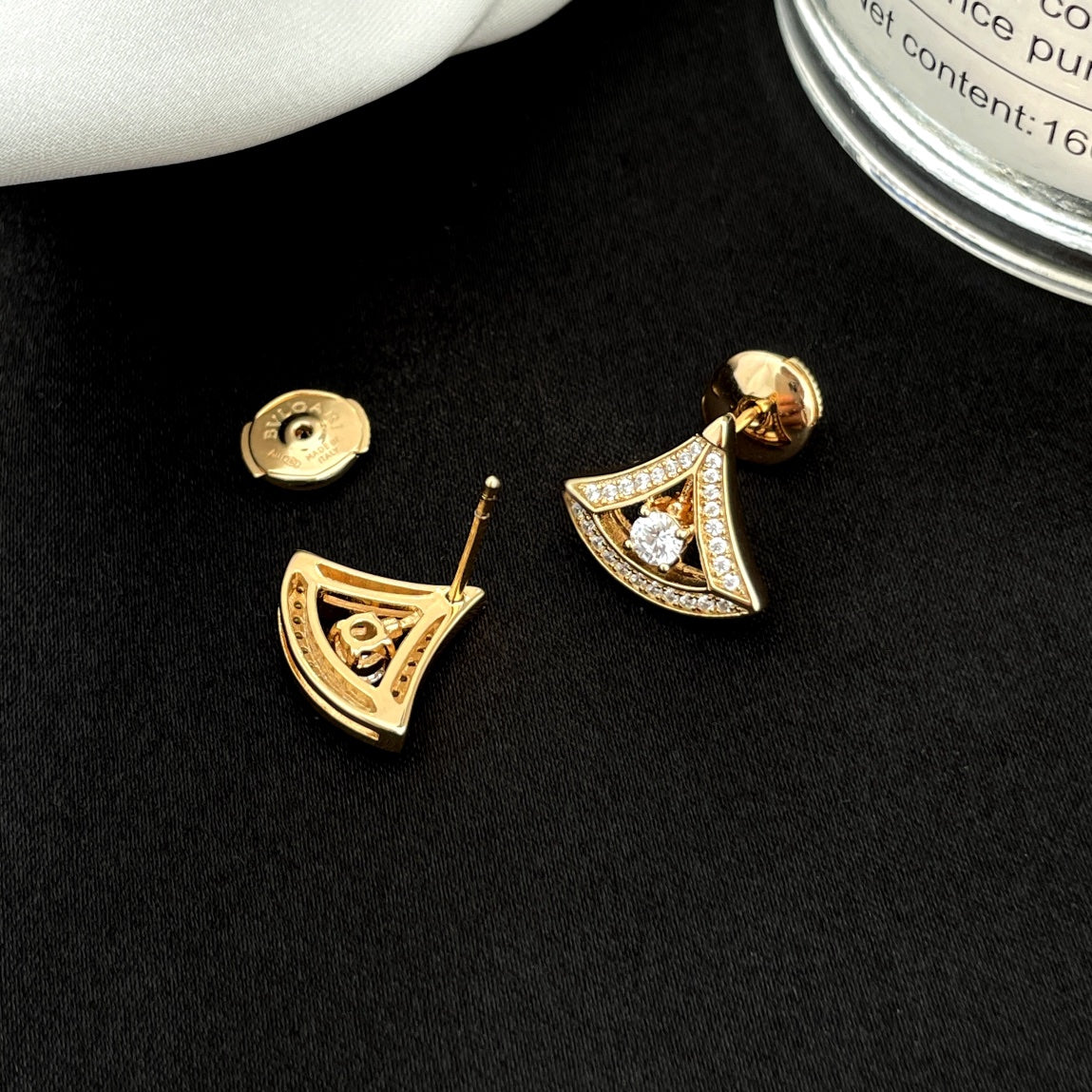 {
  "Resenly Jewelry": "Resenly Jewelry",
  "DREAM MINI DIAMOND STUD EARRINGS": "ドリーム ミニ ダイヤモンド スタッドピアス"
}
