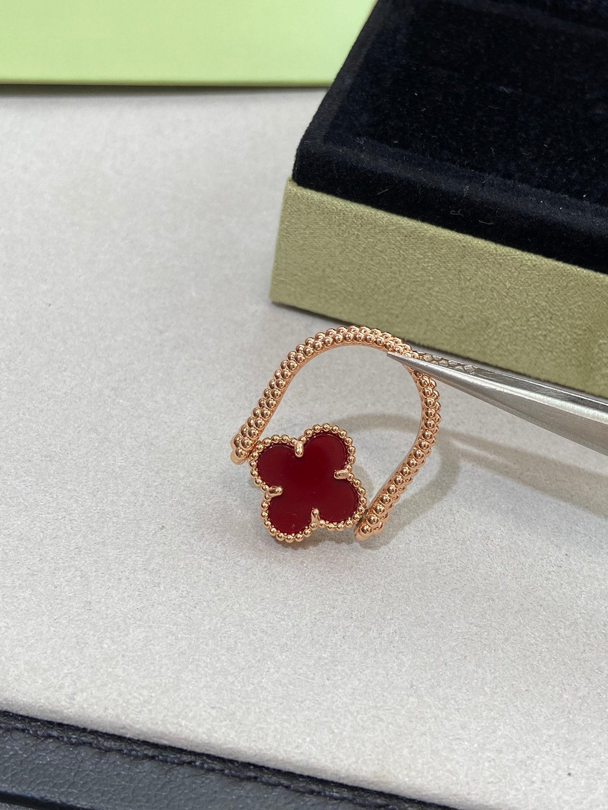 [Resenly Jewelry]CLOVER RIVERSIBLE ROSE GOLD RING