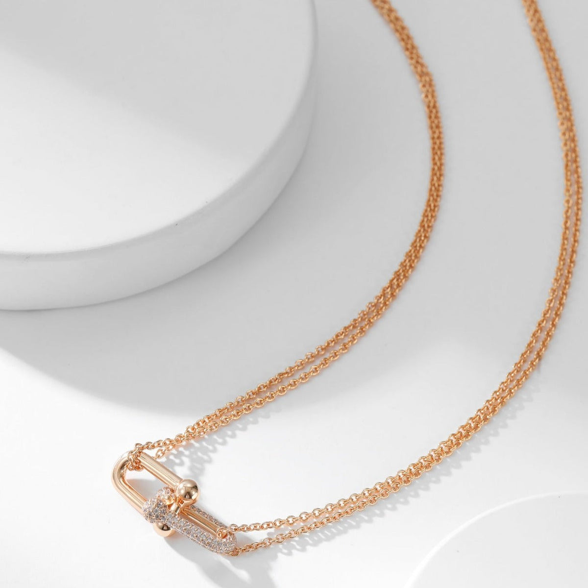 {
  "Resenly Jewelry": "レゼンリー・ジュエリー",
  "HARDWEAR DIAMOND PEDANT DOUBLE CHAIN NECKLACE": "ハードウェア ダイヤモンド ペンダント ダブルチェーンネックレス"
}