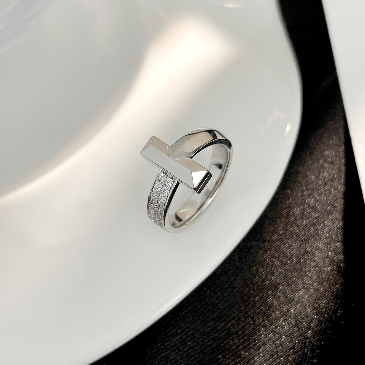 [Resenly Jewelry]T WIDE DIAMOND RING