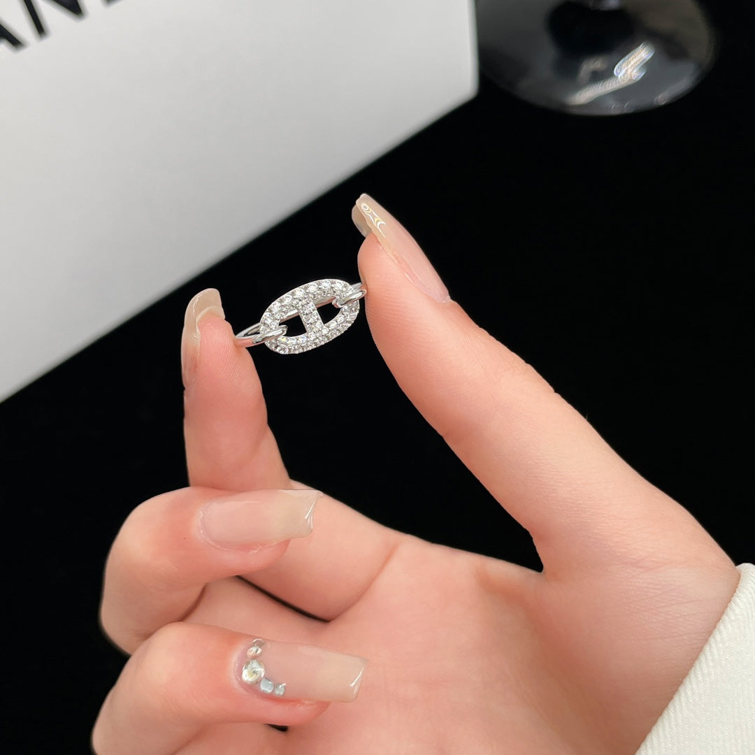 {
"[Resenly Jewelry]RONDE SMALL SILVER DIAMOND RING": "[Resenly Jewelry] ロンド スモール シルバー ダイヤモンド リング"
}