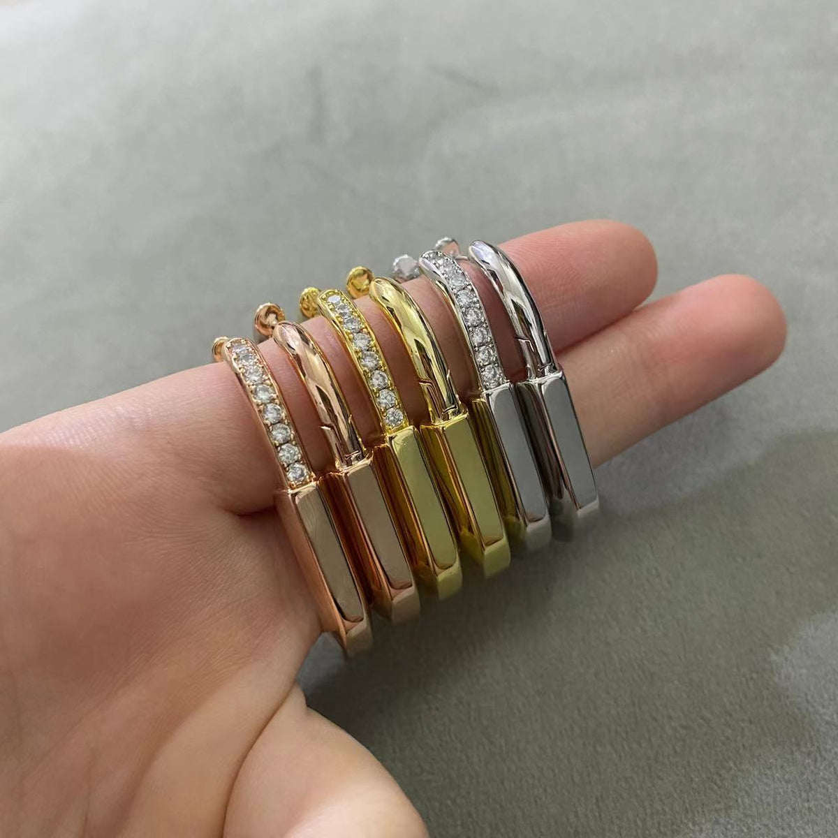 [Resenly Jewelry]LOCK MEDIUM DIAMNOND EARRINGS