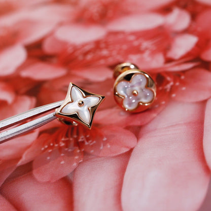 {
  "Resenly Jewelry": "Resenly Jewelry",
  "STAR AND SUN PINK GOLD MOP STUD EARRINGS": "スター＆サン ピンクゴールド MOP スタッドピアス"
}