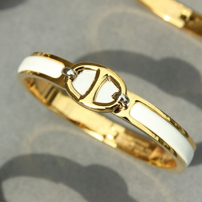 {
  "Resenly Jewelry": "リゼンリー・ジュエリー",
  "CLIC CHAINE GOLD BRACELET": "クリック・シェーヌ・ゴールドブレスレット"
}