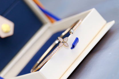 {
  "[Resenly Jewelry]IDYLLE PINK GOLD OPEN BRACELET DIAMOND PAVED": "[レゼンリー・ジュエリー] IDYLLE ピンクゴールド オープンブレスレット ダイヤモンドパヴェ"
}
