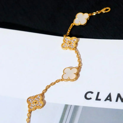 [Resenly Jewelry]CLOVER WHITE PEARL MOP 5 MOTIF BRACELET COLLECTION