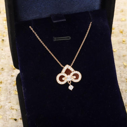 {
  "Resenly Jewelry": "レゼンリージュエリー",
  "FLEUR DE LIS PINK GOLD DIAMOND NECKLACE": "フルール・ド・リス ピンクゴールド ダイヤモンドネックレス"
}