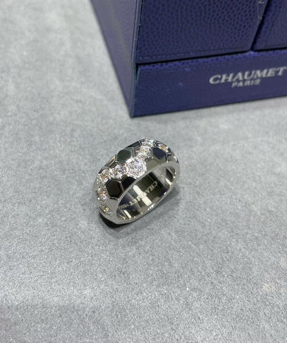 {
  "Resenly Jewelry": "Resenly Jewelry",
  "BEE LOVE DIAMOND LARGE RING": "BEE LOVE ダイヤモンド ラージリング"
}