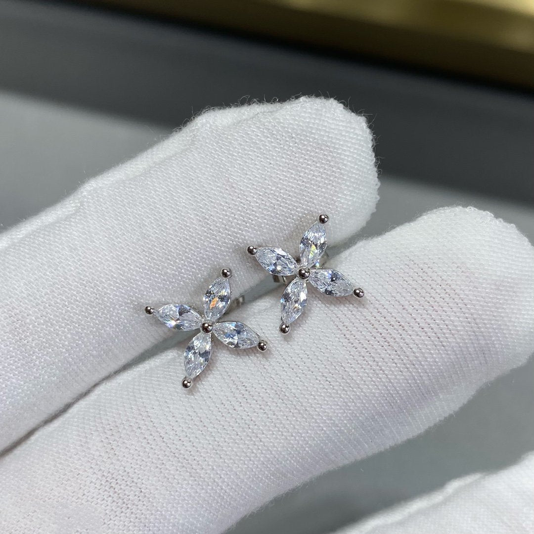 [Resenly Jewelry]VICTORIA SILVER DIAMOND STUD MINI EARRINGS