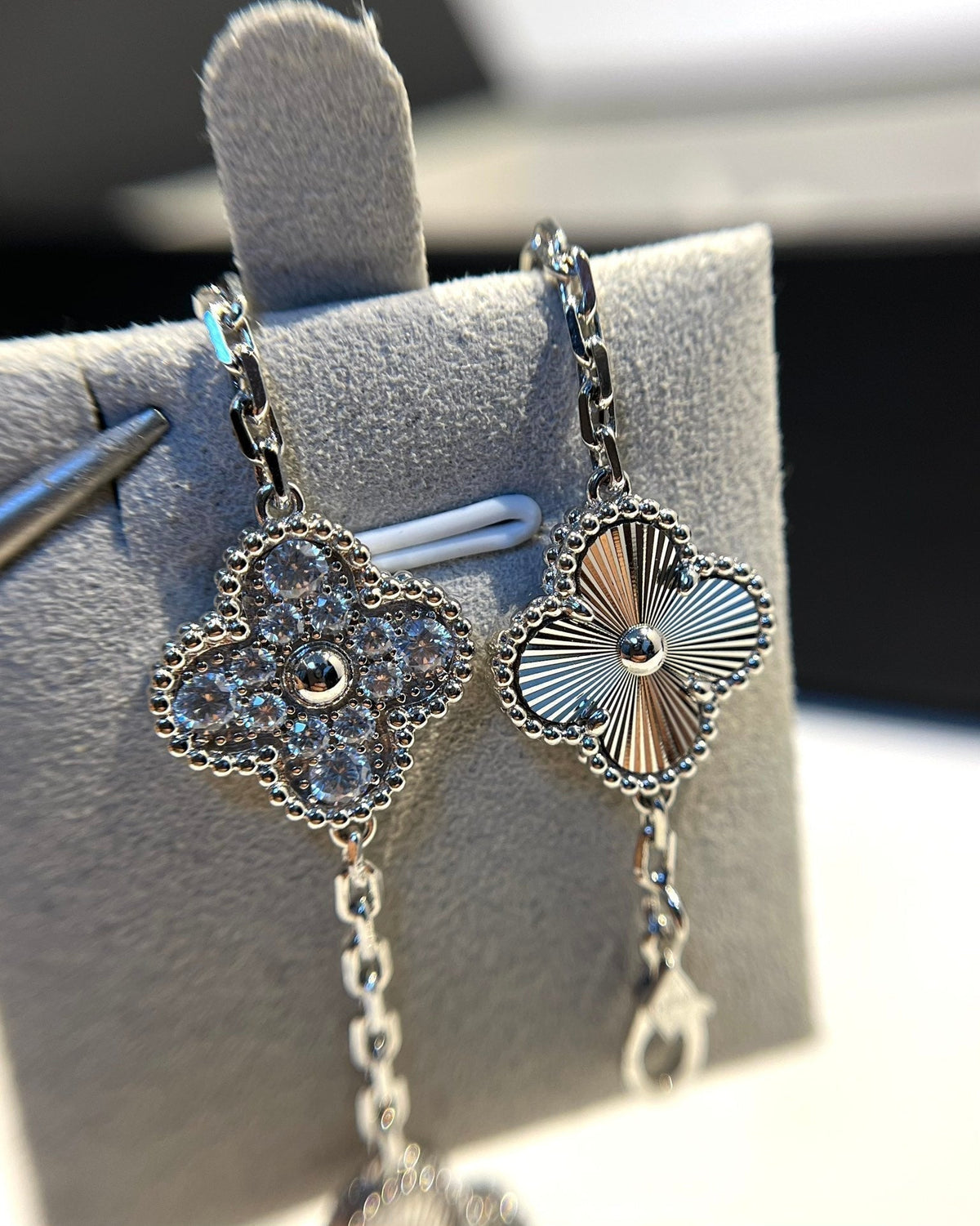[Resenly Jewelry] CLOVER 5 MOTIF LASER BRACELET COLLECTION
