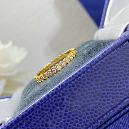 {
  "Resenly Jewelry": "Resenly Jewelry",
  "BEE LOVE DIAMOND PAVED SMALL RING": "BEE LOVE ダイヤモンド パヴェ スモールリング"
}