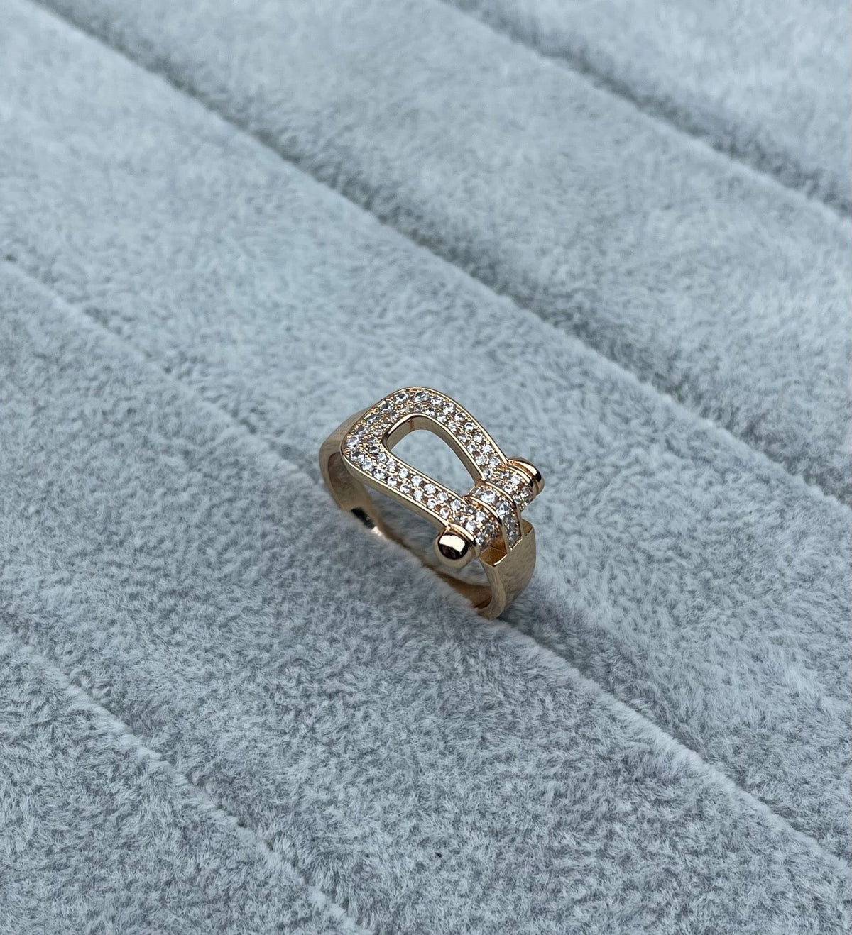[Resenly Jewelry]Wide Hoof-Shaped Diamond-Studded Ring