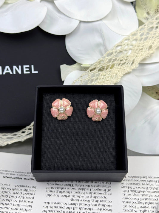 [Resenly Jewelry]26C Pink Camellia Pearl Enamel Stud Earrings