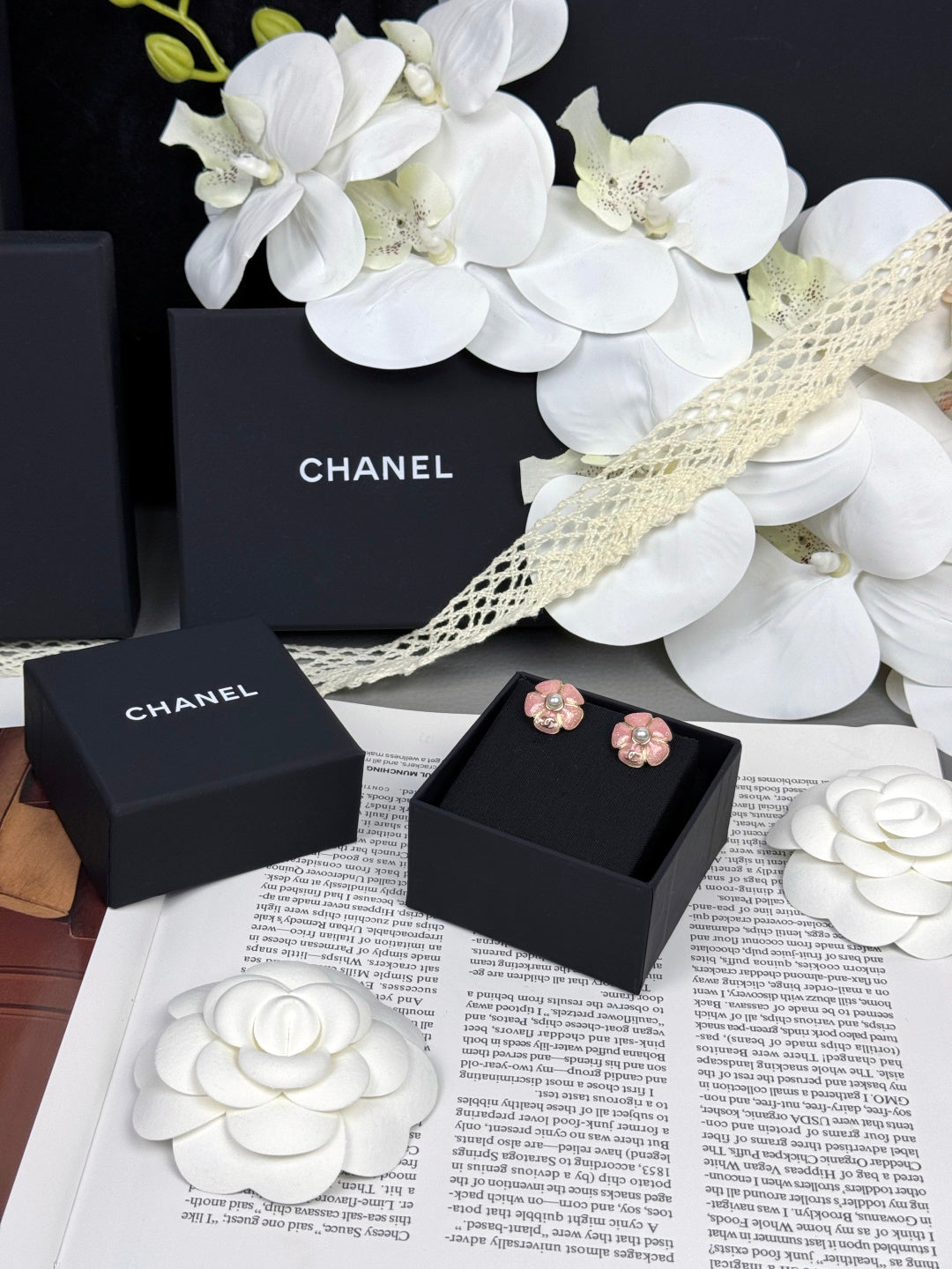 [Resenly Jewelry]26C ピンクカメリア パールエナメル スタッドピアス