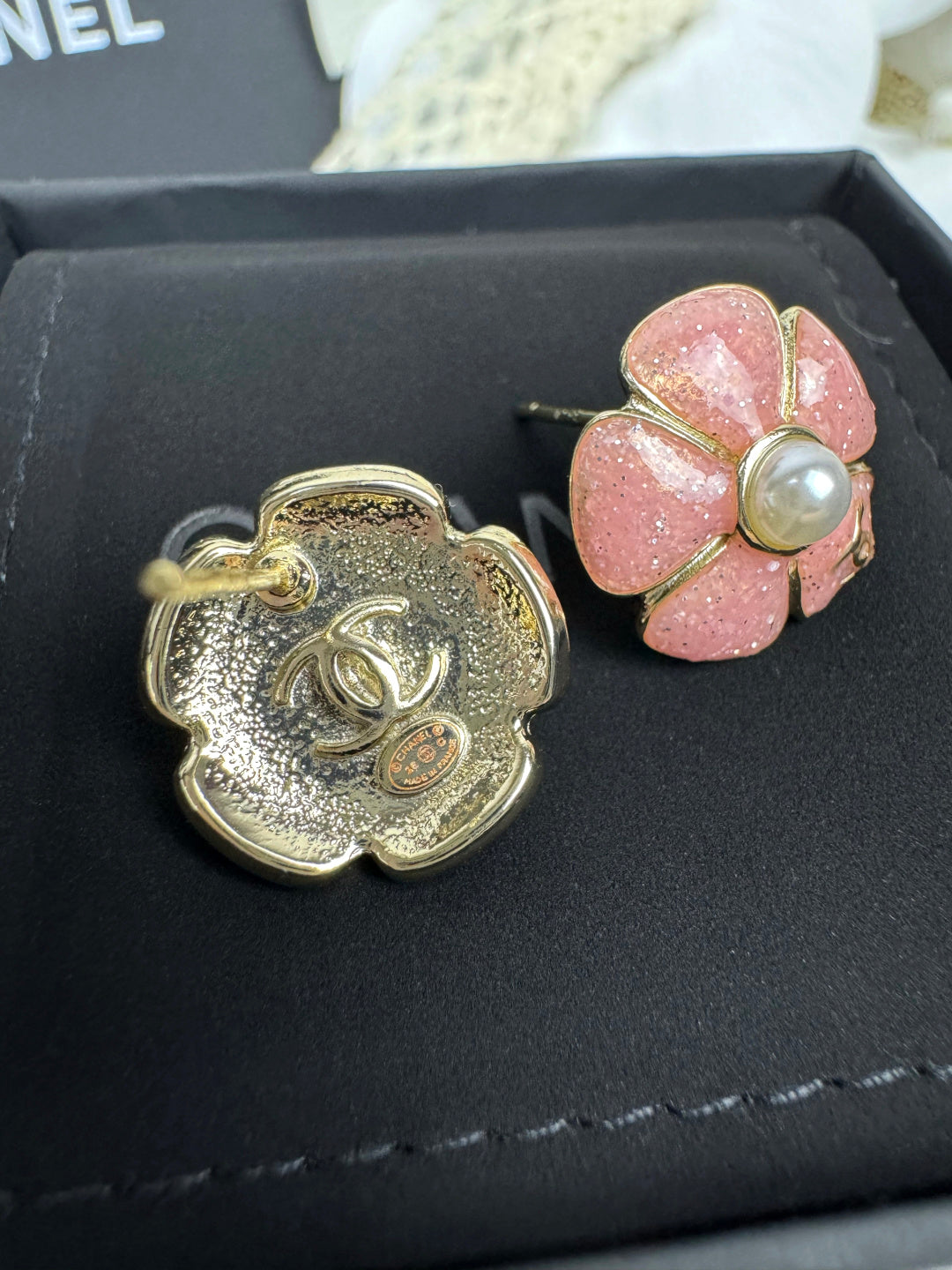 [Resenly Jewelry]26C ピンクカメリア パールエナメル スタッドピアス