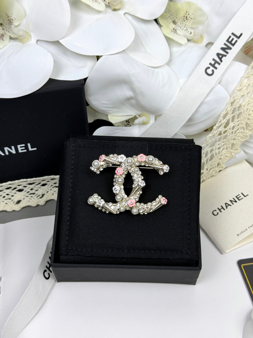 [Resenly Jewelry] 26C ピンク＆ホワイト エナメル アイスクリームコーン ダブルC ブローチ