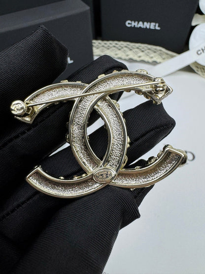 [Resenly Jewelry] 26C ピンク＆ホワイト エナメル アイスクリームコーン ダブルC ブローチ