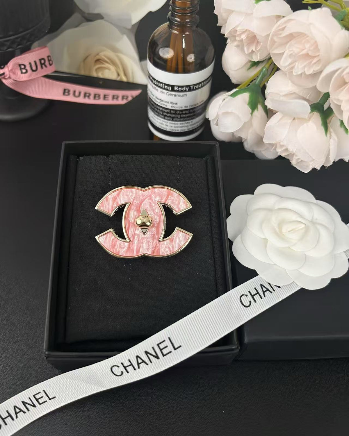 [Resenly Jewelry]Pink Resin Classic Brooch 5cm