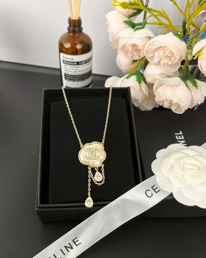 [Resenly Jewelry]Cloud Pearl Mother-of-Pearl Diamond Chain Pendant Necklace
