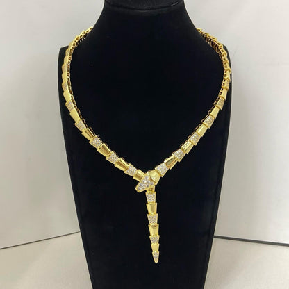 {
  "Resenly Jewelry": "Resenly Jewelry",
  "NEW WIDE BAND INLAID DIAMOND SNAKE NECKLACE": "新作 ワイドバンド ダイヤモンド インレイ スネークネックレス"
}