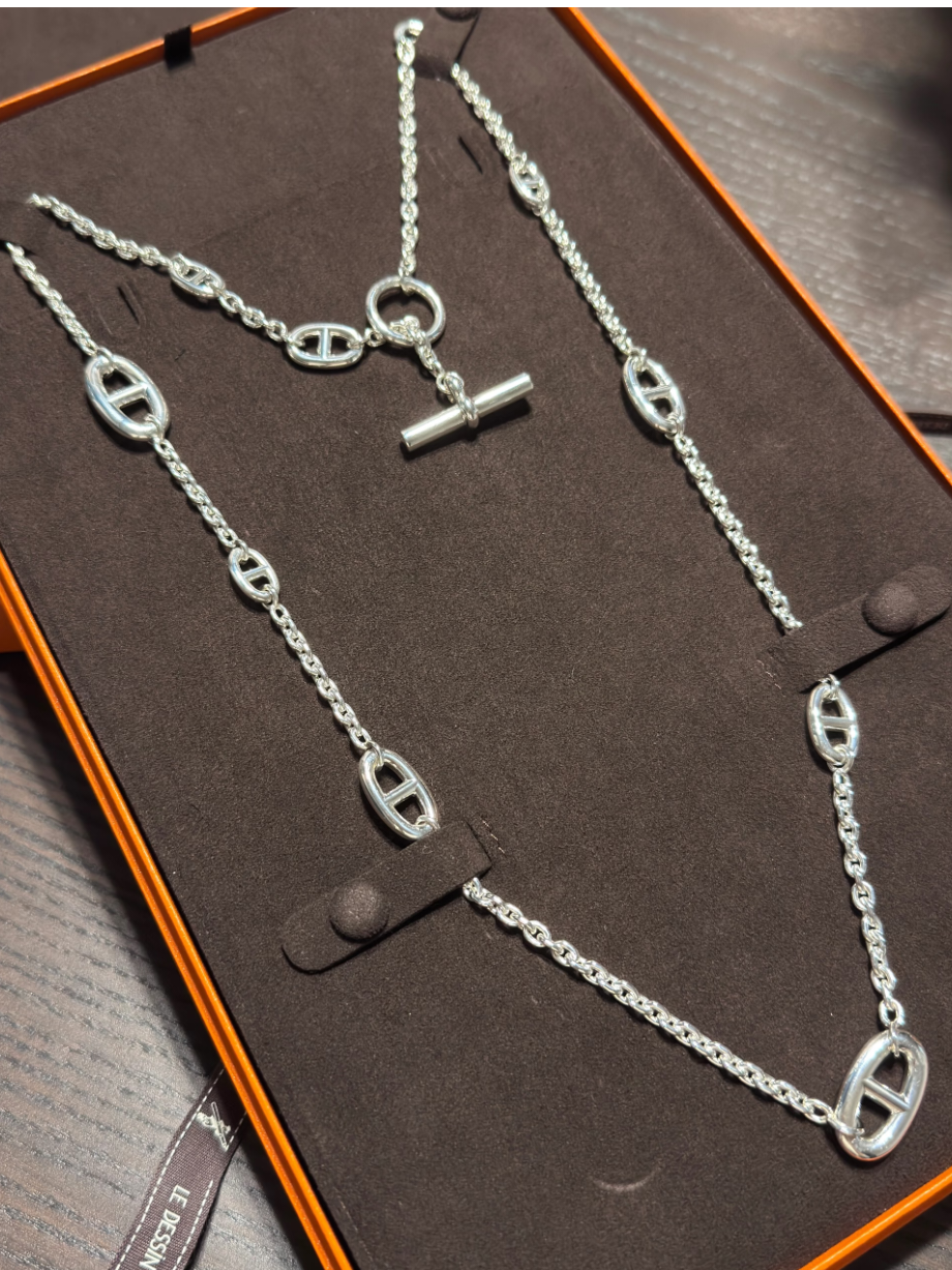 {
"Resenly Jewelry": "Resenly Jewelry",
"Classic Silver Sweater Chain": "クラシック・シルバー・セーターチェーン"
}