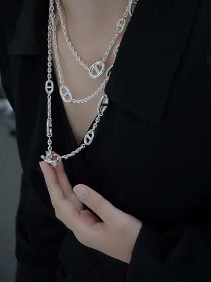 {
"Resenly Jewelry": "Resenly Jewelry",
"Classic Silver Sweater Chain": "クラシック・シルバー・セーターチェーン"
}