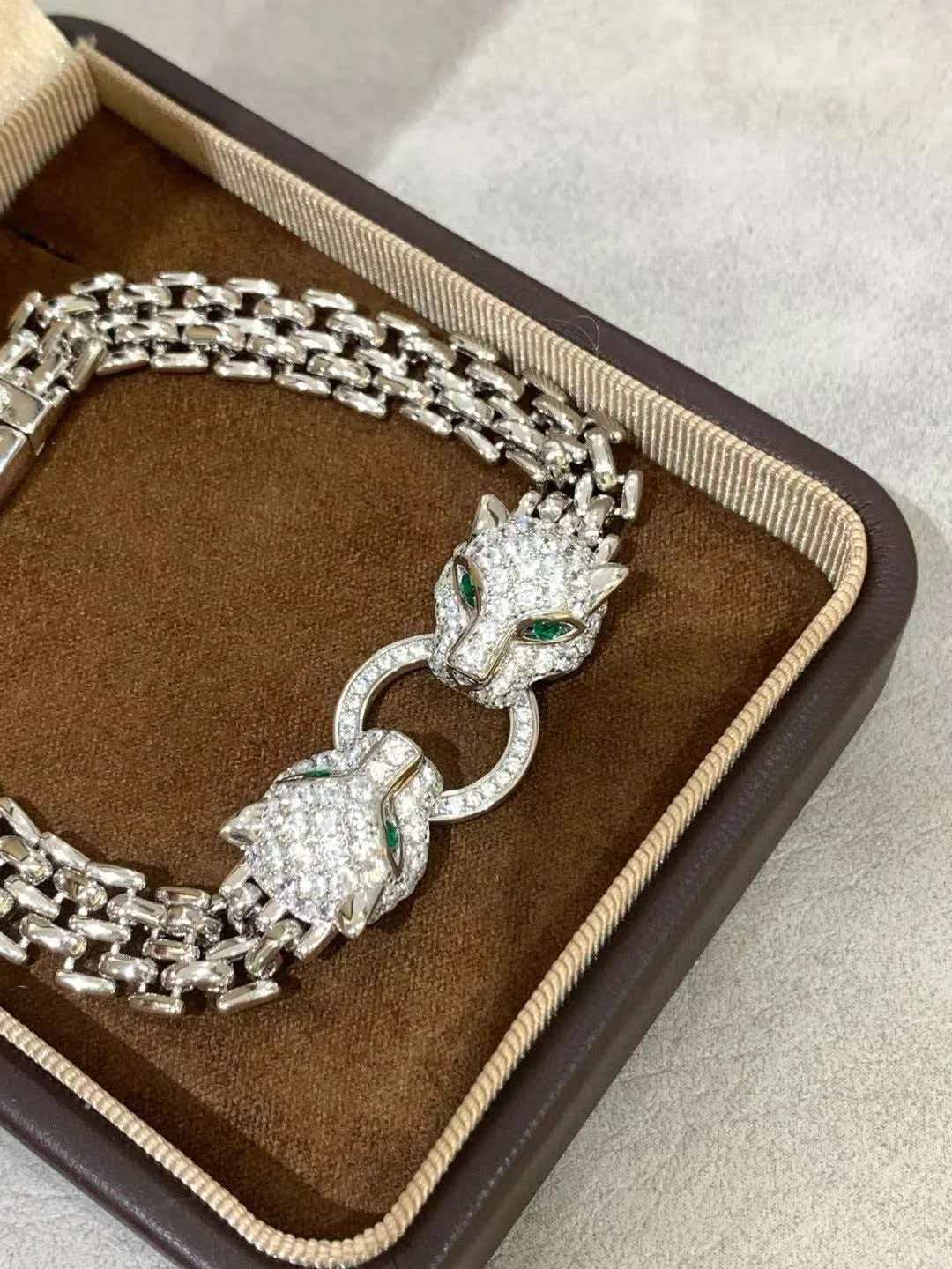{
"[Resenly Jewelry] DOUBLE PANTHER BRACELET": "[Resenly Jewelry] ダブルパンサーブレスレット"
}