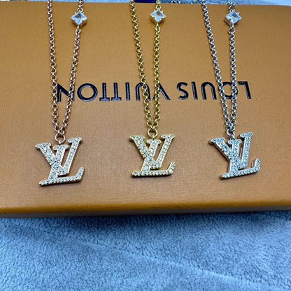 {
  "Resenly Jewelry": "Resenly Jewelry",
  "FULL DIAMOND LETTER NECKLACE": "フルダイヤモンド・レターネックレス"
}