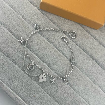 [Resenly Jewelry]SMOOTH MULTI FLOWER BRACELET