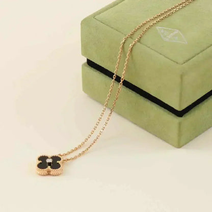 {
"Resenly Jewelry": "Resenly Jewelry",
"CLOVER 15MM DIAMOND ONYX NECKLACE": "クローバー 15mm ダイヤモンド オニキス ネックレス"
}