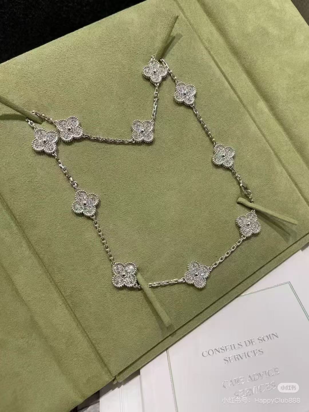 {
  "Resenly Jewelry": "Resenly Jewelry",
  "CLOVER 10 MOTIFS  FULL DIAMOND NECKLACE": "クローバー 10モチーフ フルダイヤモンド ネックレス"
}