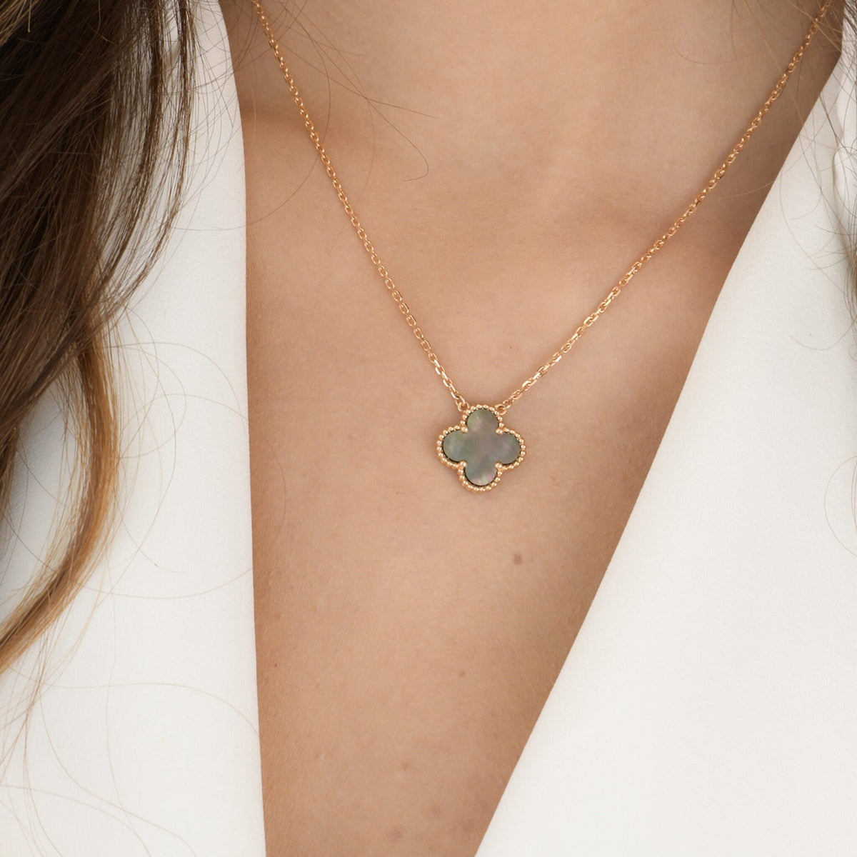 [Resenly Jewelry]CLOVER 15MM グレーマザーオブパールネックレス