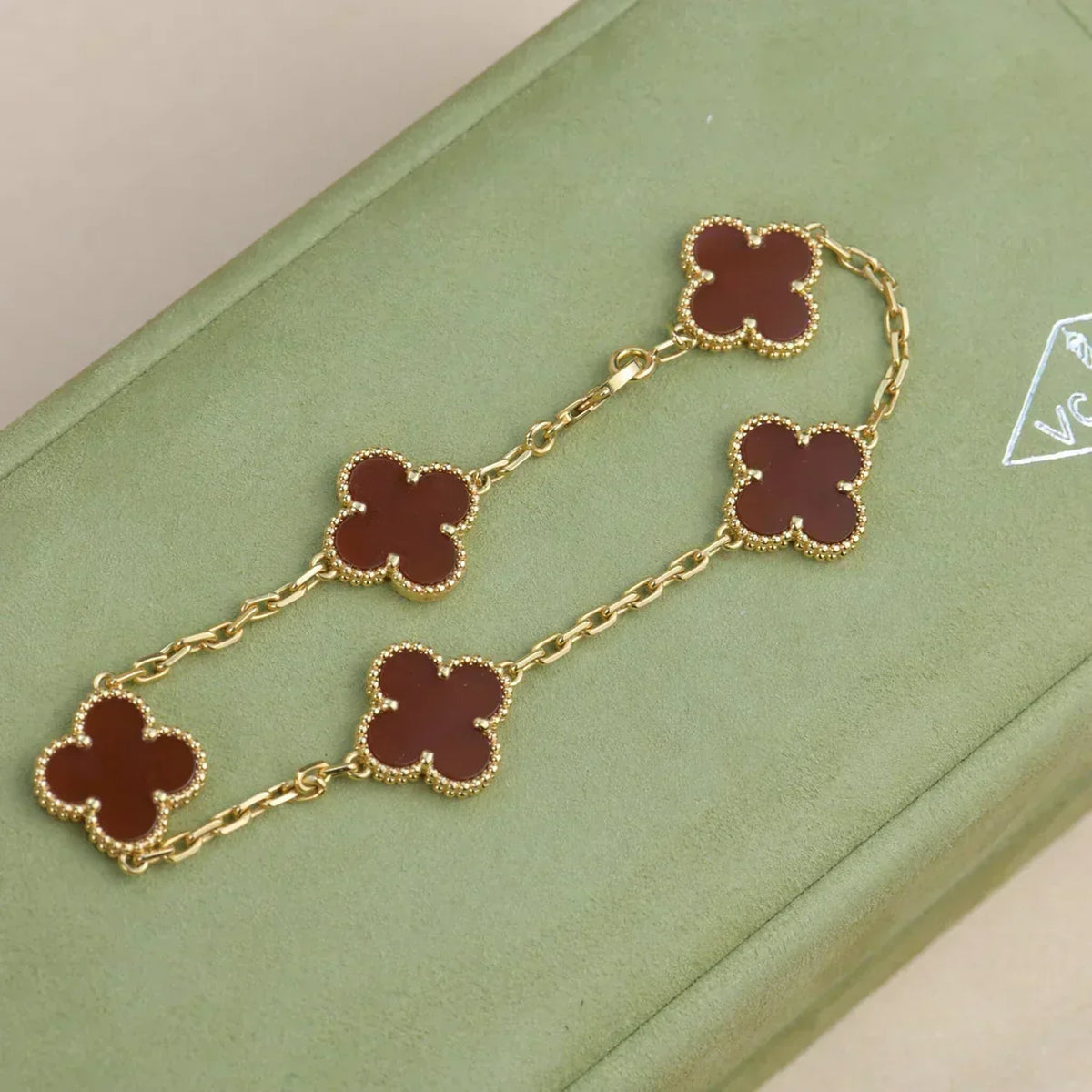 [Resenly Jewelry] CLOVER 5 MOTIF RED CORNELIAN BRACELET COLLECTION