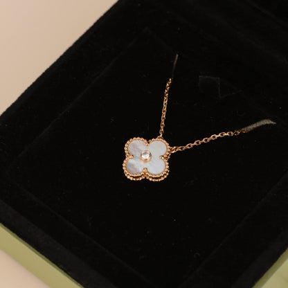 [Resenly Jewelry] クローバー 15mm ダイヤモンド ホワイトフリティラリア ネックレス