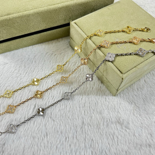 {
  "Resenly Jewelry": "Resenly Jewelry",
  "CLOVER 6 MOTIF DIAMOND LASER BRACELET": "クローバー6モチーフ ダイヤモンドレーザーブレスレット"
}