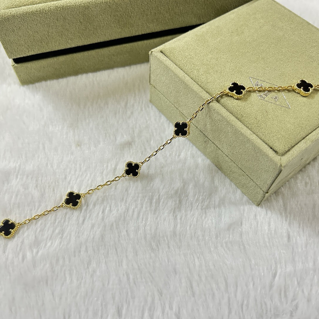 {"[Resenly Jewelry]CLOVER 6 MOTIF  ONYXS BRACELET": "[Resenly Jewelry] クローバー 6モチーフ オニキス ブレスレット"}
