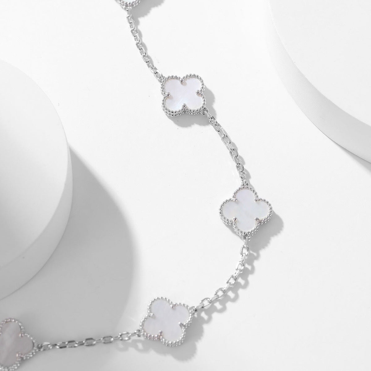 [Resenly Jewelry] クローバー 10モチーフ ホワイトマザーオブパール ネックレス
