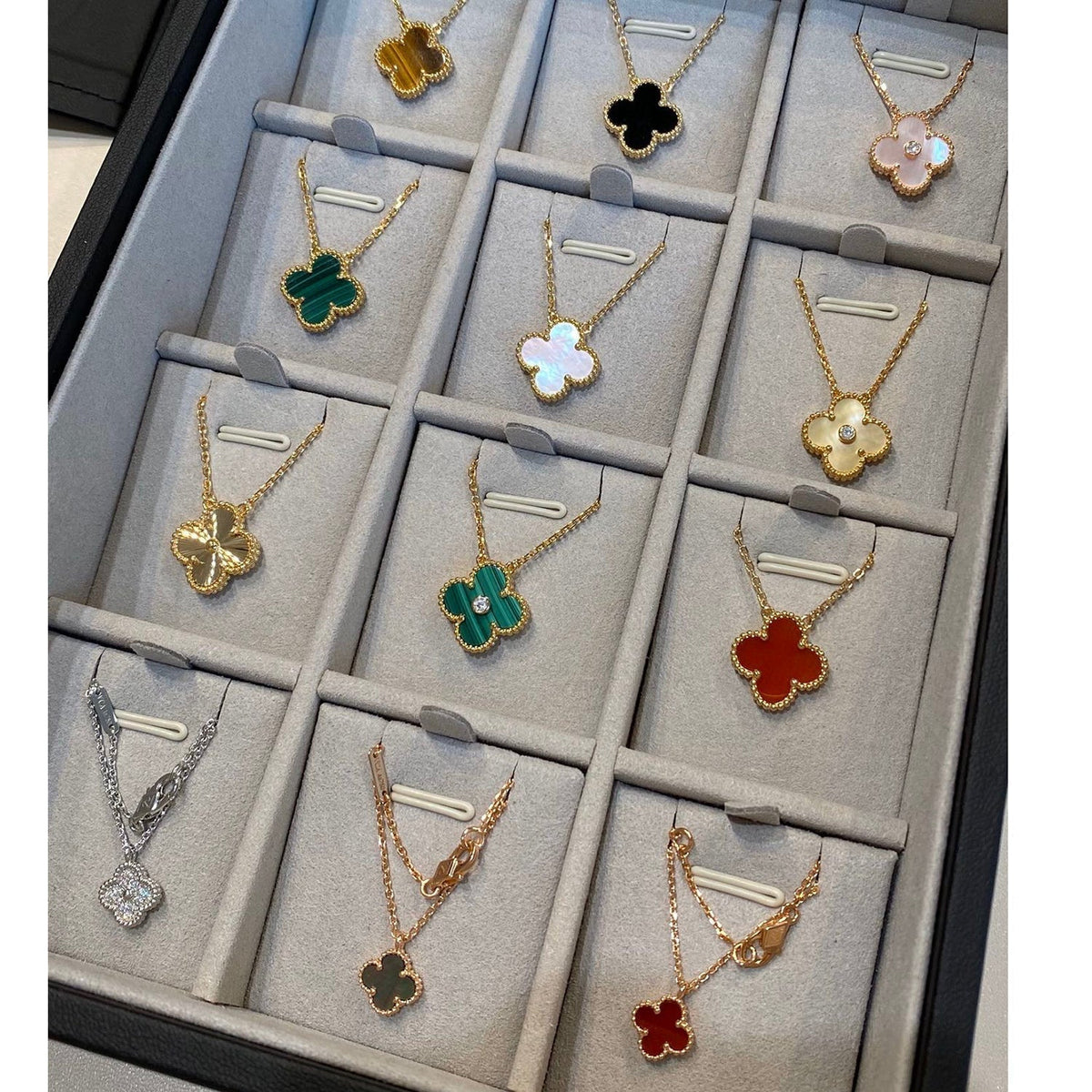 [Resenly Jewelry]CLOVER 15MM CARNELIAN SINGLE FLOWER NECKLACE