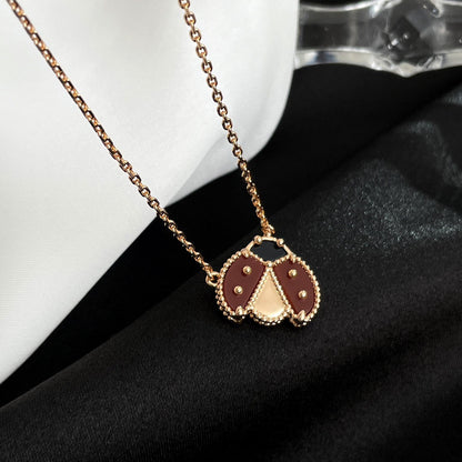 {
  "[Resenly Jewelry]LUCKY  CARNELIANS LADYBUG NECKLACE": "【Resenly Jewelry】ラッキー カーネリアン てんとう虫ネックレス"
}