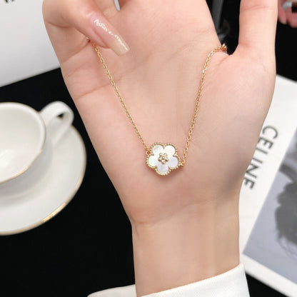 [Resenly Jewelry]LUCKY WHITE MOP PLUM BLOSSOM  BRACELET