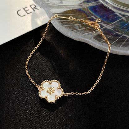 [Resenly Jewelry]LUCKY WHITE MOP PLUM BLOSSOM  BRACELET