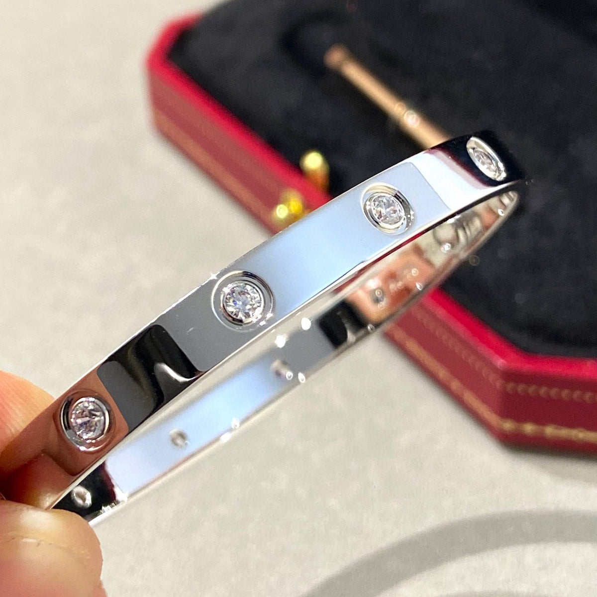 [Resenly Jewelry] LOVEブレスレット 6.1mm ダイヤモンド10石