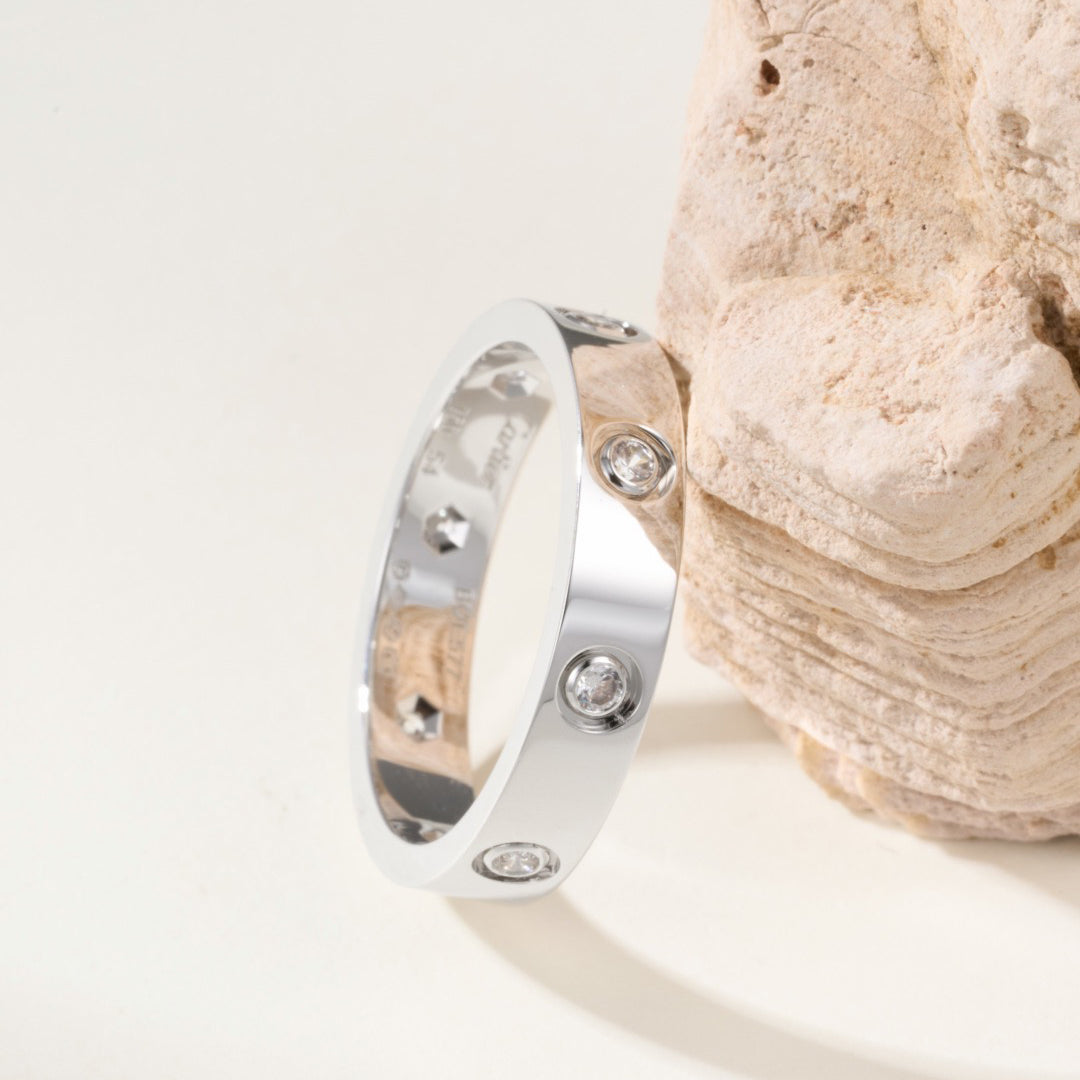 [Resenly Jewelry]LOVE 4MM 8 DIAMOND RING