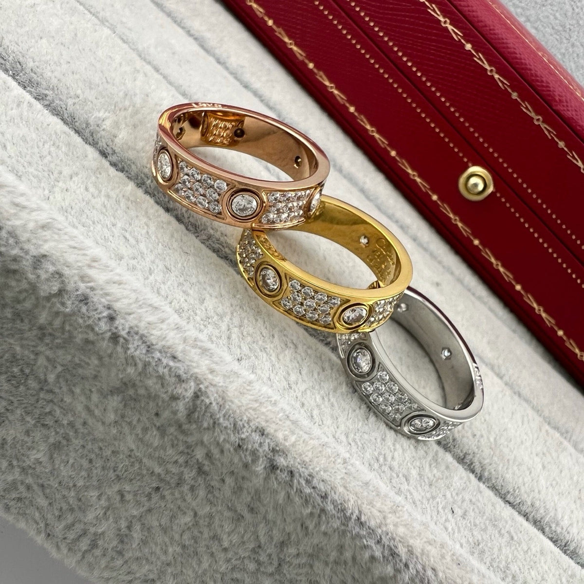 {"[Resenly Jewelry]LOVE 5.5MM FULL-PAVE 6-DIAMOND RING"}