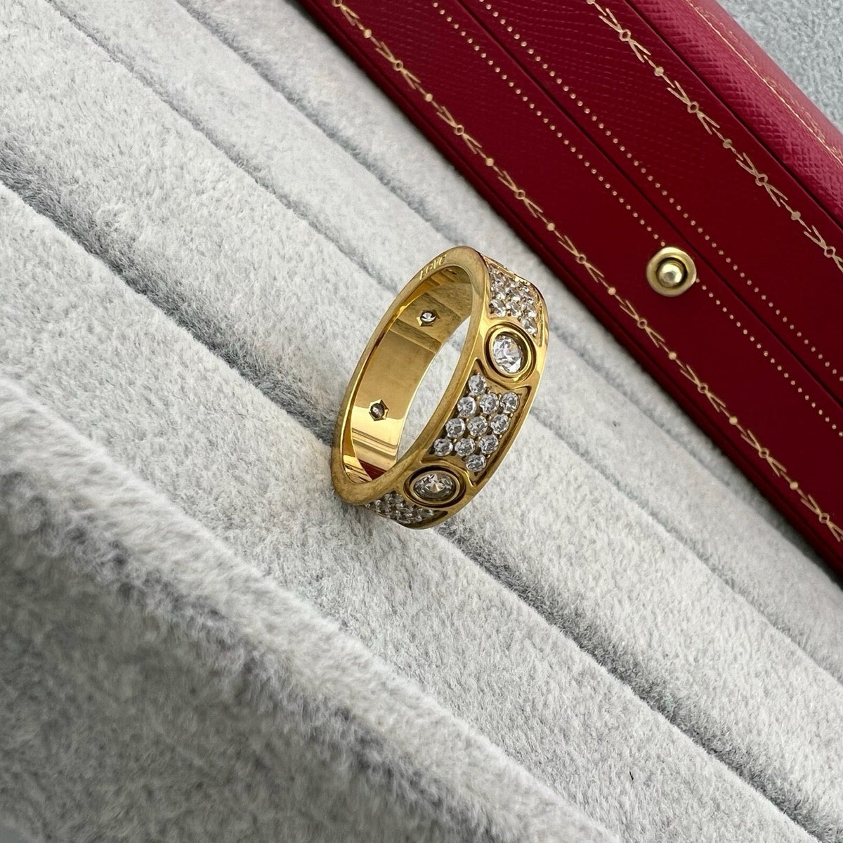 {"[Resenly Jewelry]LOVE 5.5MM FULL-PAVE 6-DIAMOND RING"}