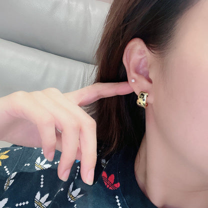 {"[Resenly Jewelry]PANTHERE MINI EARRINGS": "[Resenly Jewelry] パンテール ミニ イヤリング"}